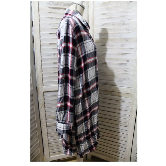 BLL nyc plaid button up top(920) - Picture 2 of 6